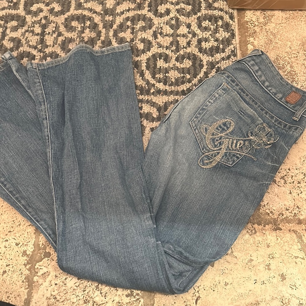 Size 29 guess jeans